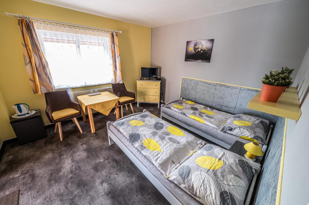 Penzion U Tulaka Dobrichovice Bagian luar foto