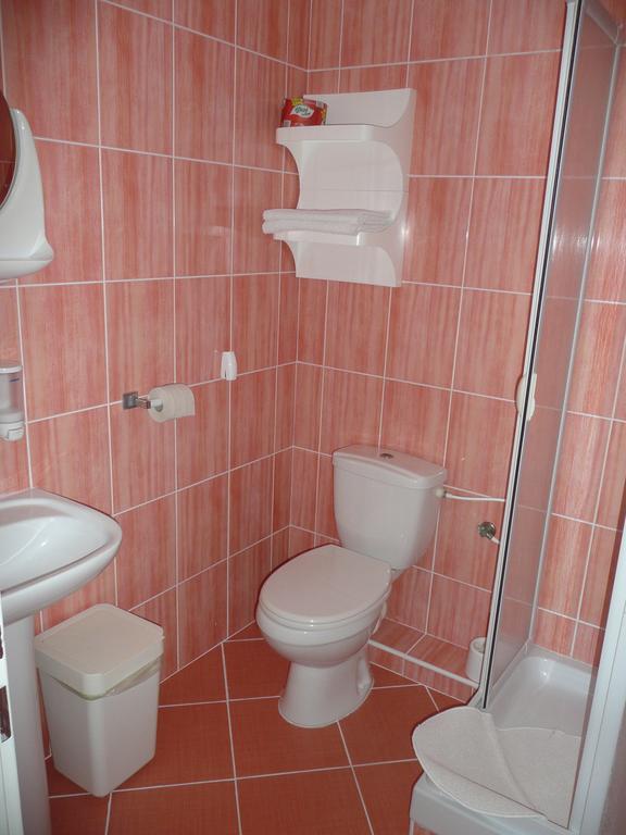 Penzion U Tulaka Dobrichovice Bagian luar foto